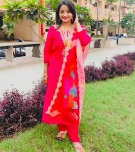 Stunning Pink Embroidered Kurta
