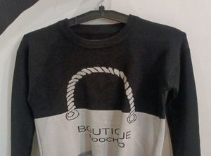 Cropped Black Knit Sweater with Graphic