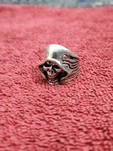 Skull Ring - Gothic Style
