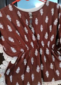 Brown Floral Print Kurta with Lace Detail