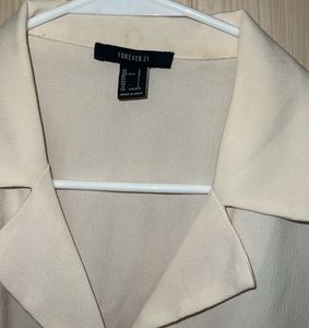 Chic Cream Collared Cropped Blouse