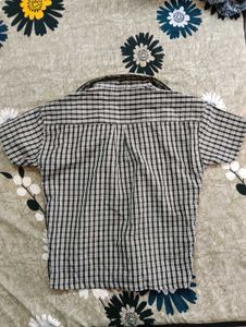 Women's fitted Shirt