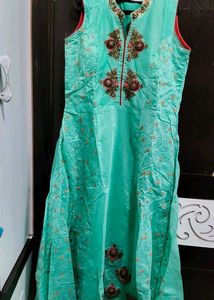 Elegant Teal Kurta with Embroidery