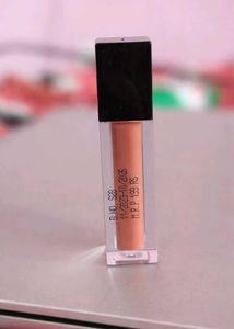 MUSCARI Liquid Color Luxe Matte Lipstick