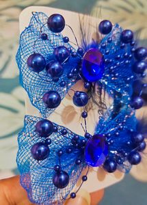 2 Bow Hair Clips