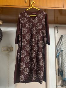 “Is*itva” Stylish Maroon Paisley Print Kurta