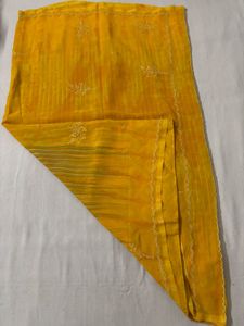 🆕Yellow Embroidered Unused Saree