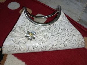 #White #Purse With Bow