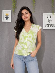 Retro Floral Print Button-Up Top