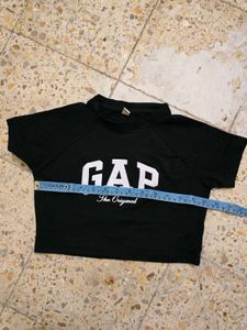 GAP Black Crop Top