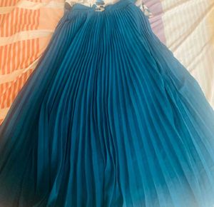 Chic Blue Pleated Dress