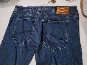 4 men jeans