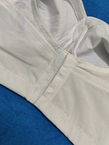 GLAMORISE White Sports Bra