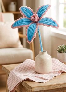hand made single pipecleaner flower without pot