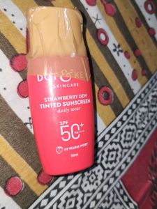 Dot & Key Strawberry Dew Tinted Sunscreen
