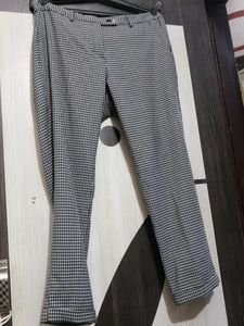 Houndstooth Pattern Pants