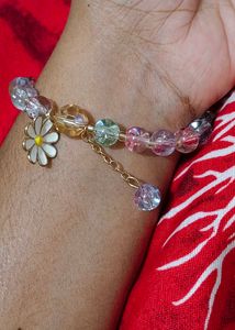 Charming Beaded Bracelet with Daisy Charm