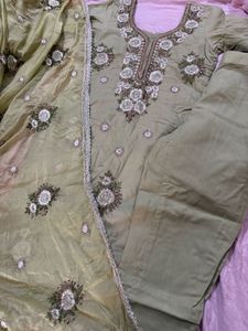 Embellished Kurta Set