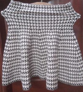 Houndstooth Skater Skirt