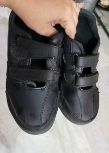 Unisex Khadims Size 5 School Shoes