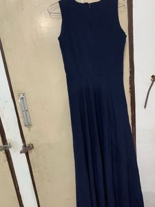Elegant Navy Blue Sleeveless Maxi Dress