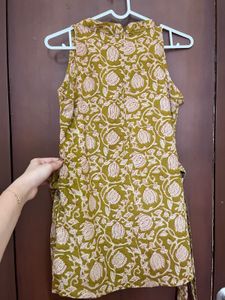 halter neck short kurti