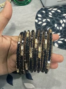 Elegant Black &amp; Gold Bangles