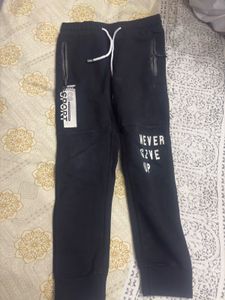 Black Joggers with "Never Give Up" Print