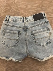 Distressed Denim Zipper Shorts