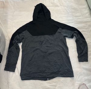 Under Armour men's sports hoodie