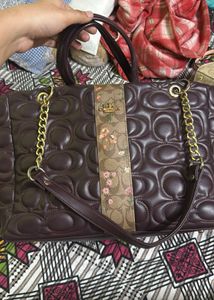 l Quilted Burgundy Shoulder Bag