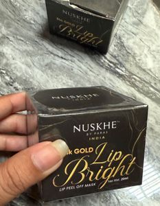 Nuske 24k Gold Lip Bright Mask