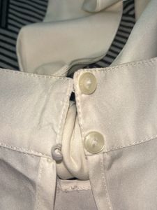 Elegant White Bow Neck Sleeveless Top