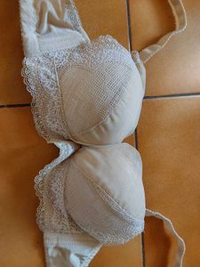 Lace Trim Push Up Bra