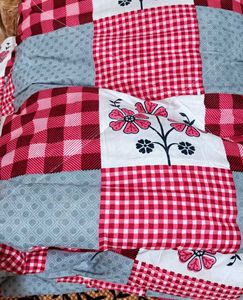 Beautiful Red Grey' AC' Comforter❤️🩶