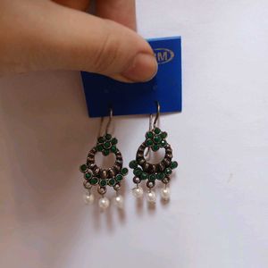 Earrings combo +1 necklace