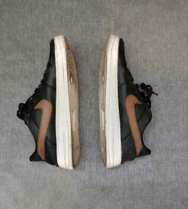Casual Black &amp; Brown Sneakers