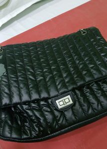 Chic Quilted Black Handbag