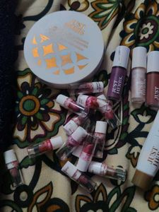 Just Herbs Makeup Kit