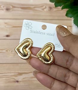 Anti-tarnish Heart Earrings