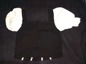Black &amp; White Puff Sleeve crop top