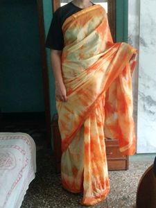 Only One Time Used Sarees ...Pico And Fall Lga Hai