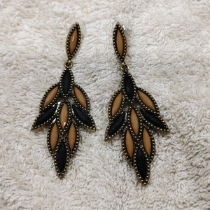 Party wear earing