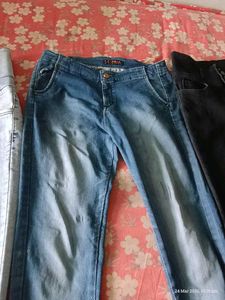 Stylish High-Waisted Jeans pack of5