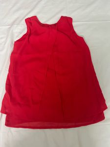 Chic Red Sleeveless Top