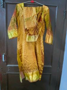 Gold tone kurta set