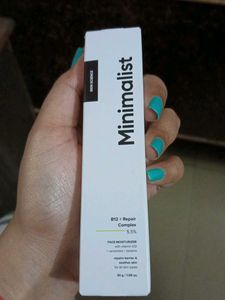 Minimalist B12 + Repair Complex Face Moisturizer