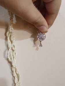 Elegant Pearl Necklace Set