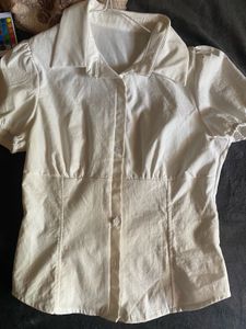 Chic White Collared Short Sleeve Top