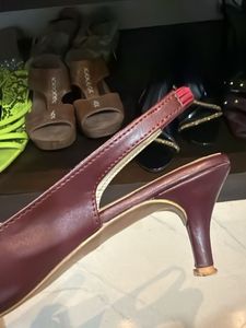 Marc Liore Burgundy kitten Heels